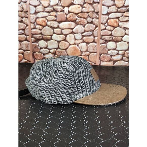 Heineken Leather Brimmed Herringbone Baseball Hat Cap Adjustable Strap Back - Picture 2 of 6